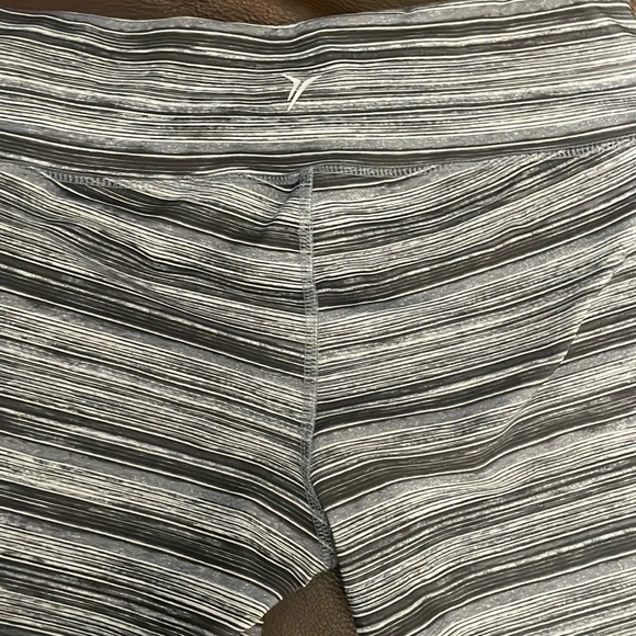 Gray-black yoga pants M and tan pants size 8, both are sold together for $9 - Picture 6 of 6